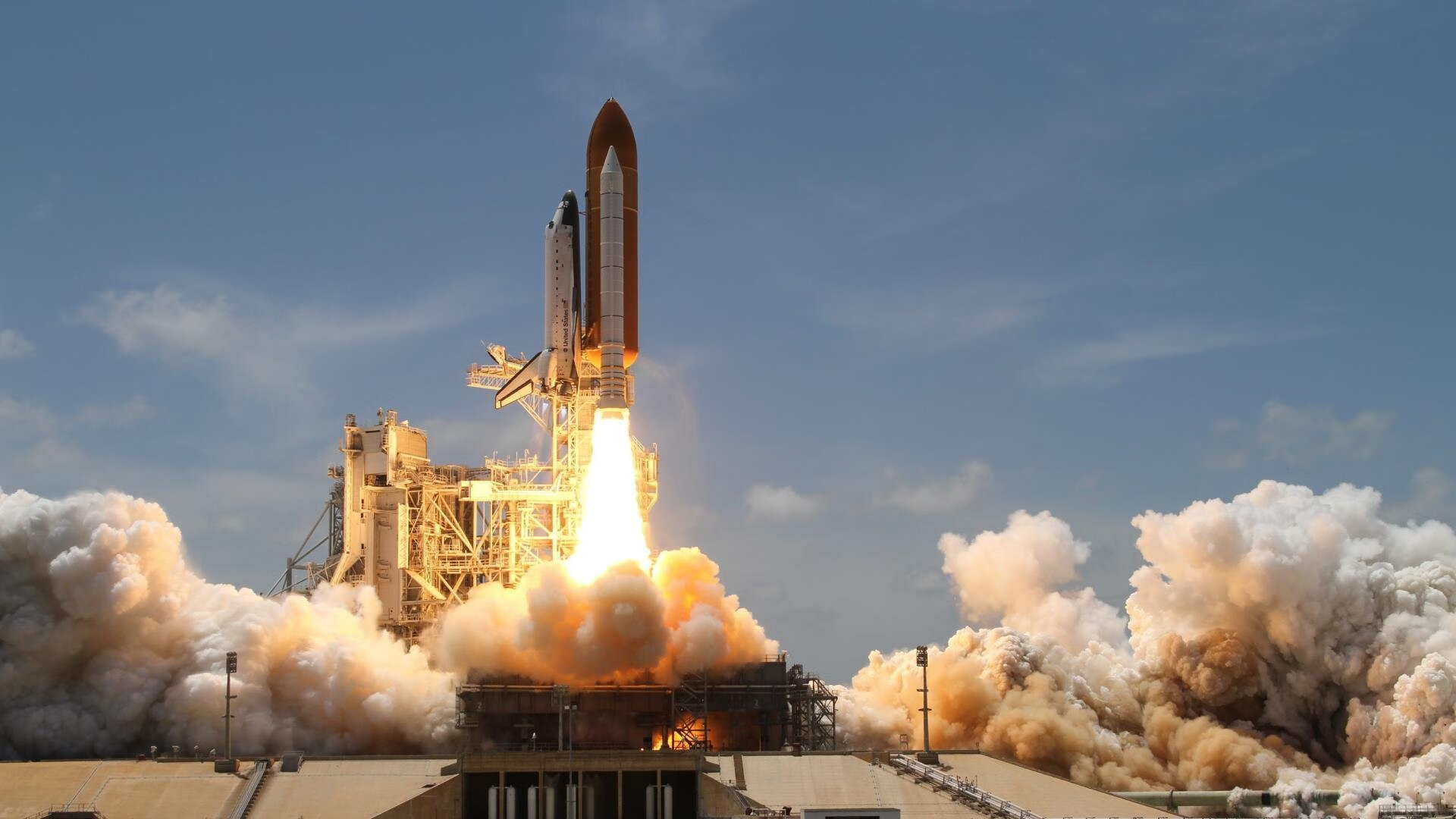 爱游戏登录入口-_乔治关键三分定乾坤，快船险胜_，nba乔治集锦